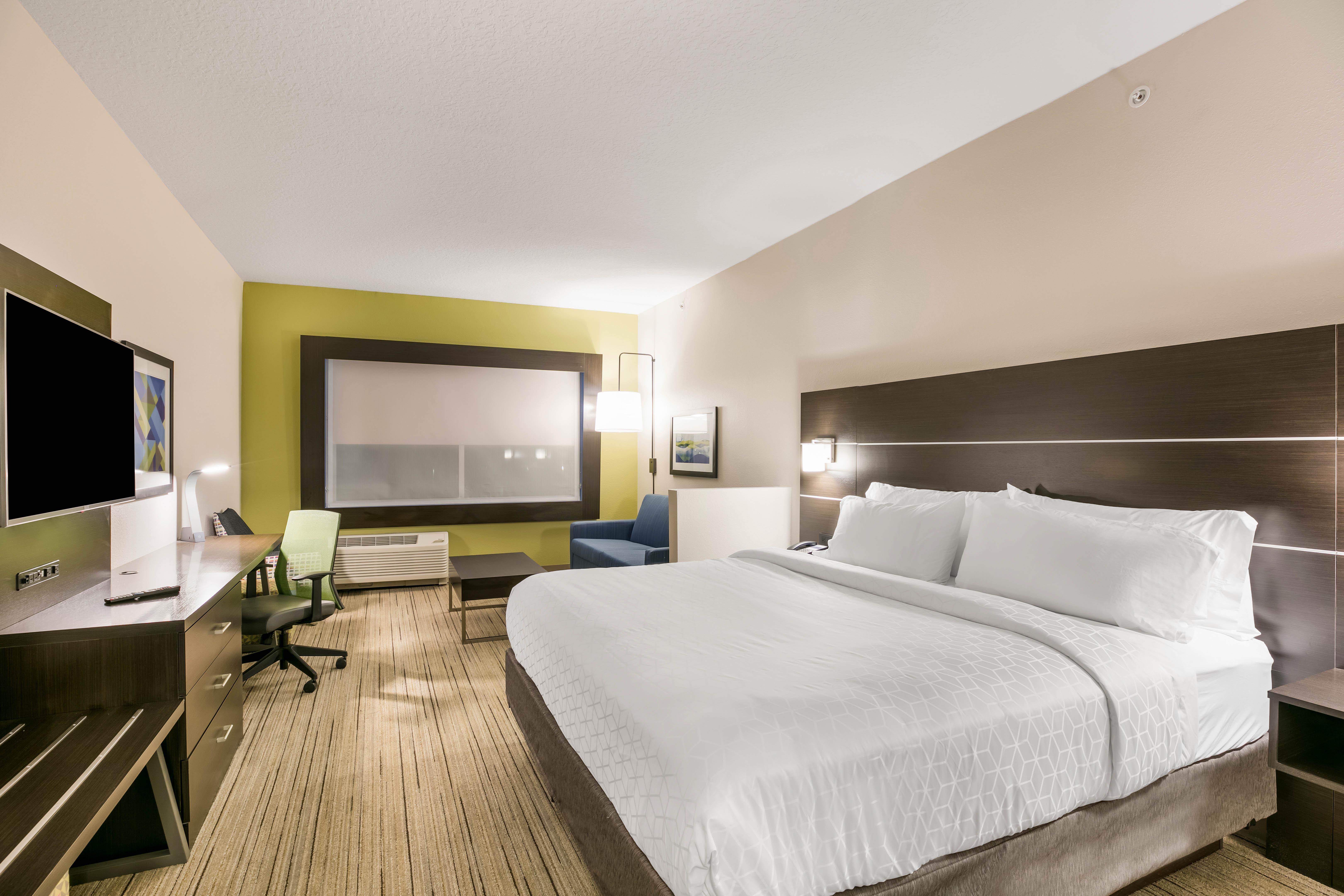 Holiday Inn Express & Suites Jacksonville - Town Center By Ihg Exterior photo